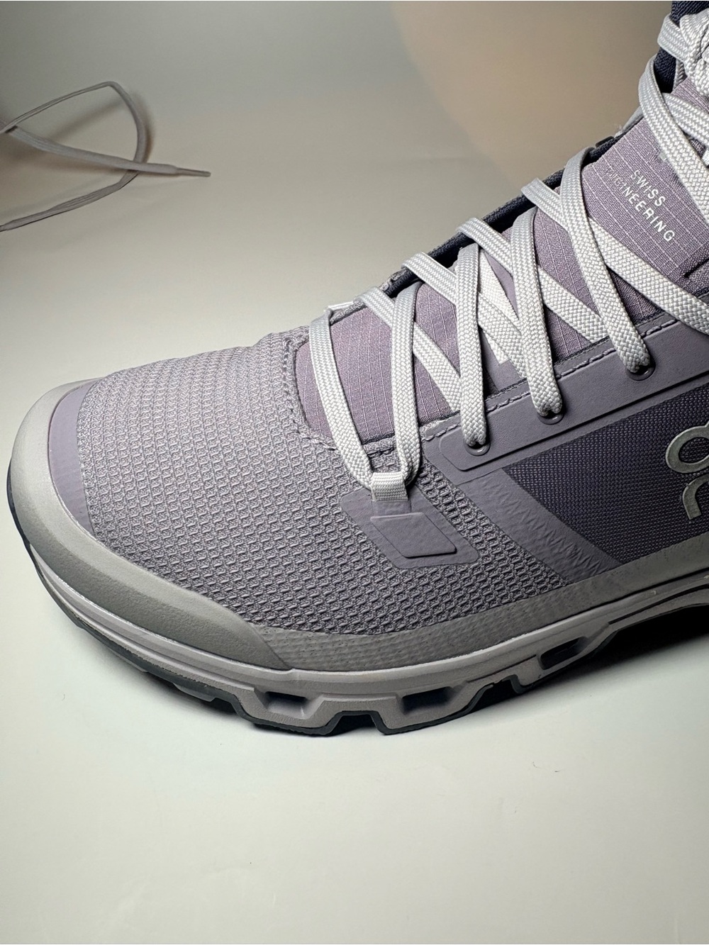 On Running Women size 9.5 Cloudrock Waterproof Mid-Top Hiking Boot Lavender Gray - Picture 10 of 14